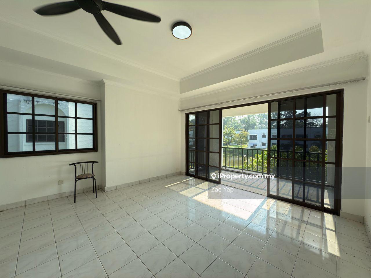 Country Villa @ Country Height Townhouse for rent