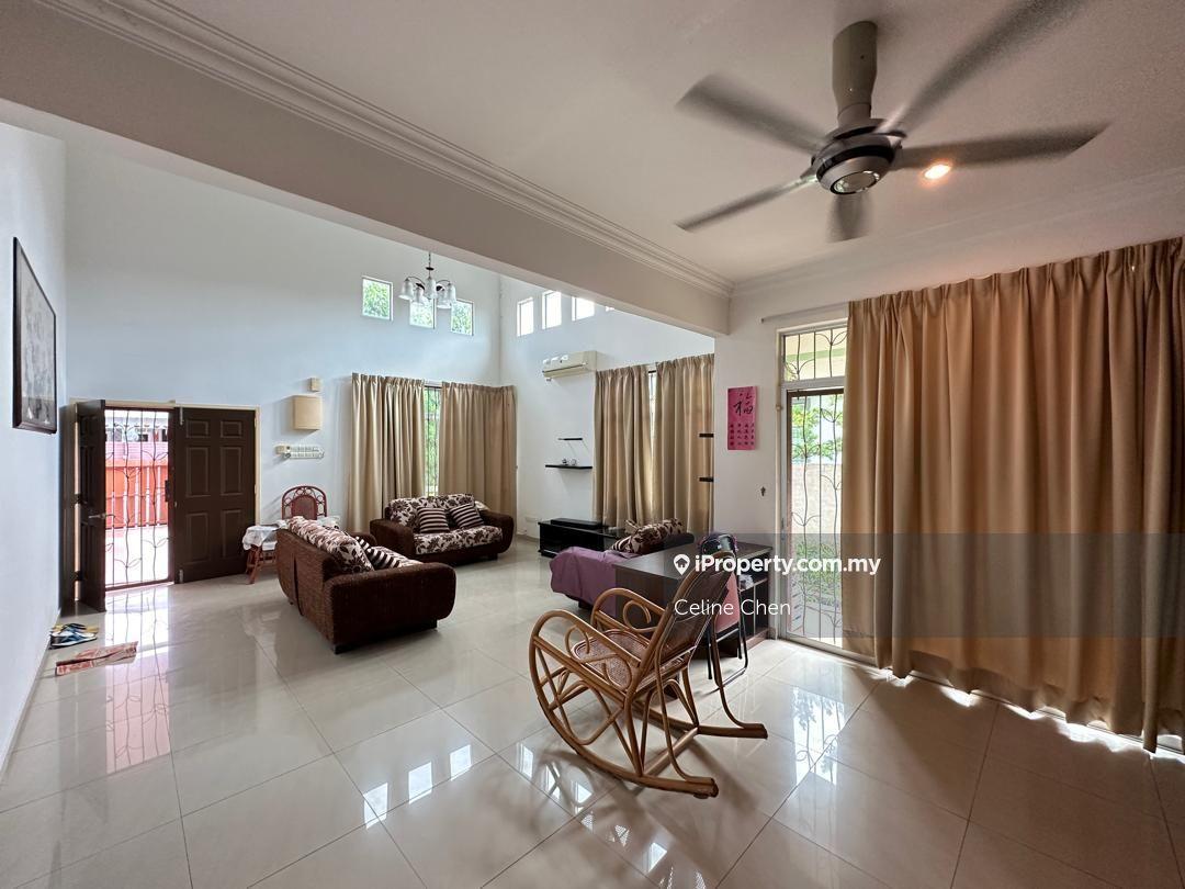 Freehold Spacious Single Storey Bungalow Taman Krubong Perdana