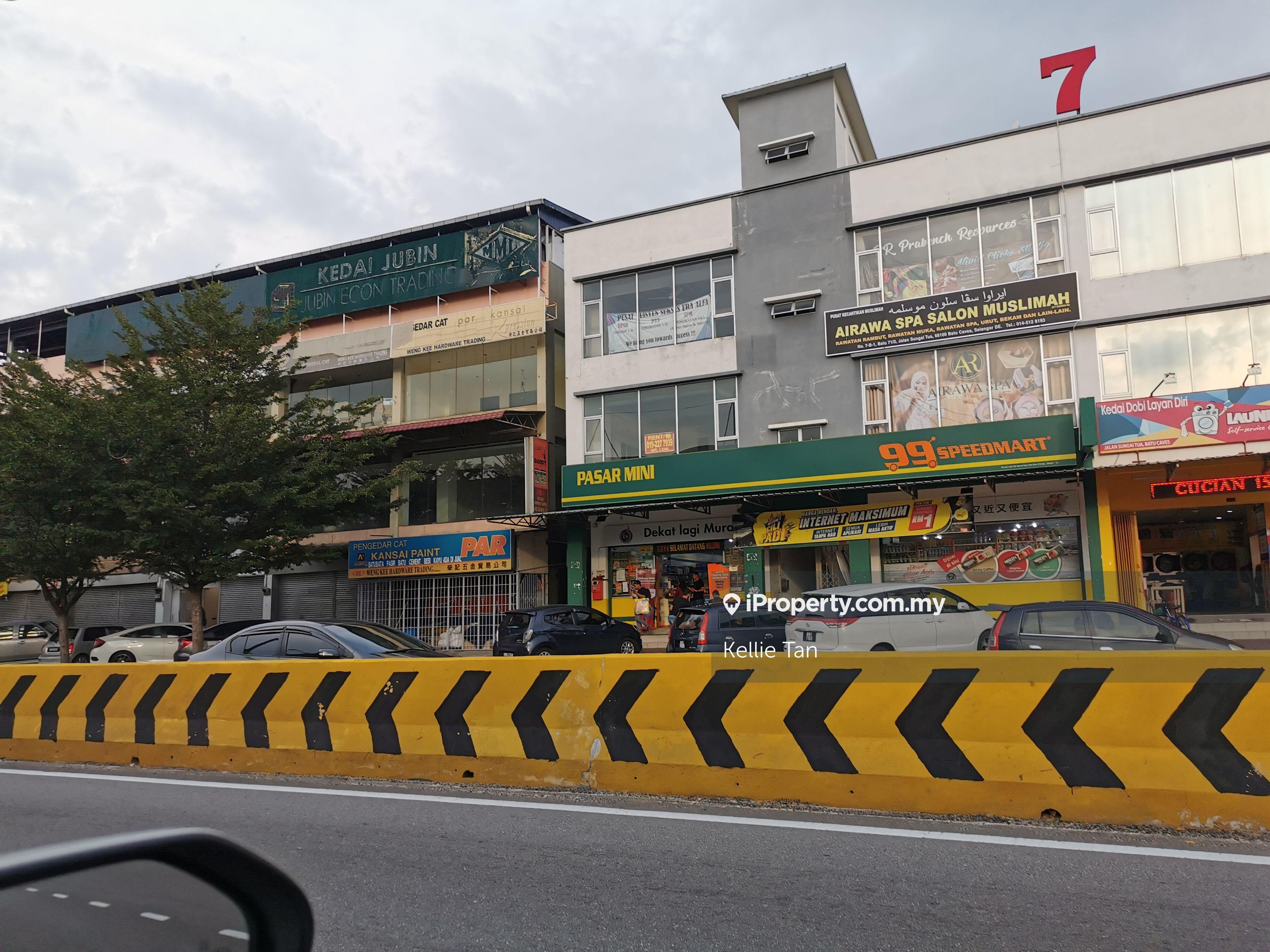3 Storey Corner Shop For Sale In Selayang