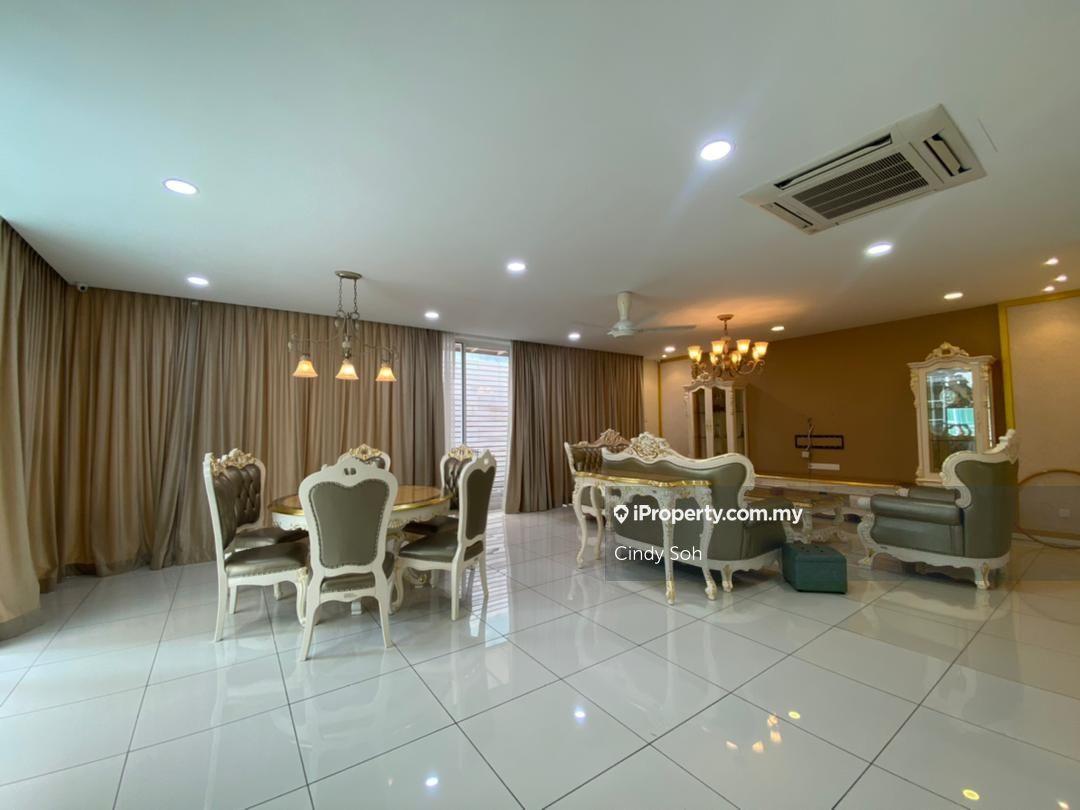 Semi-D house for Sale