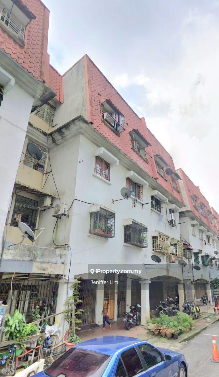 Shoplot apartment Taman Sri sentosa for sale