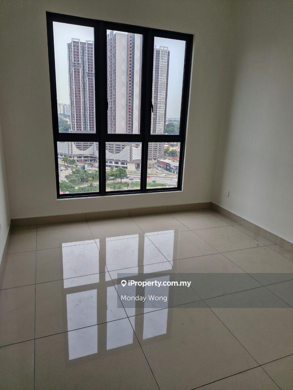 Brand New unit for sales at Platinum Arena