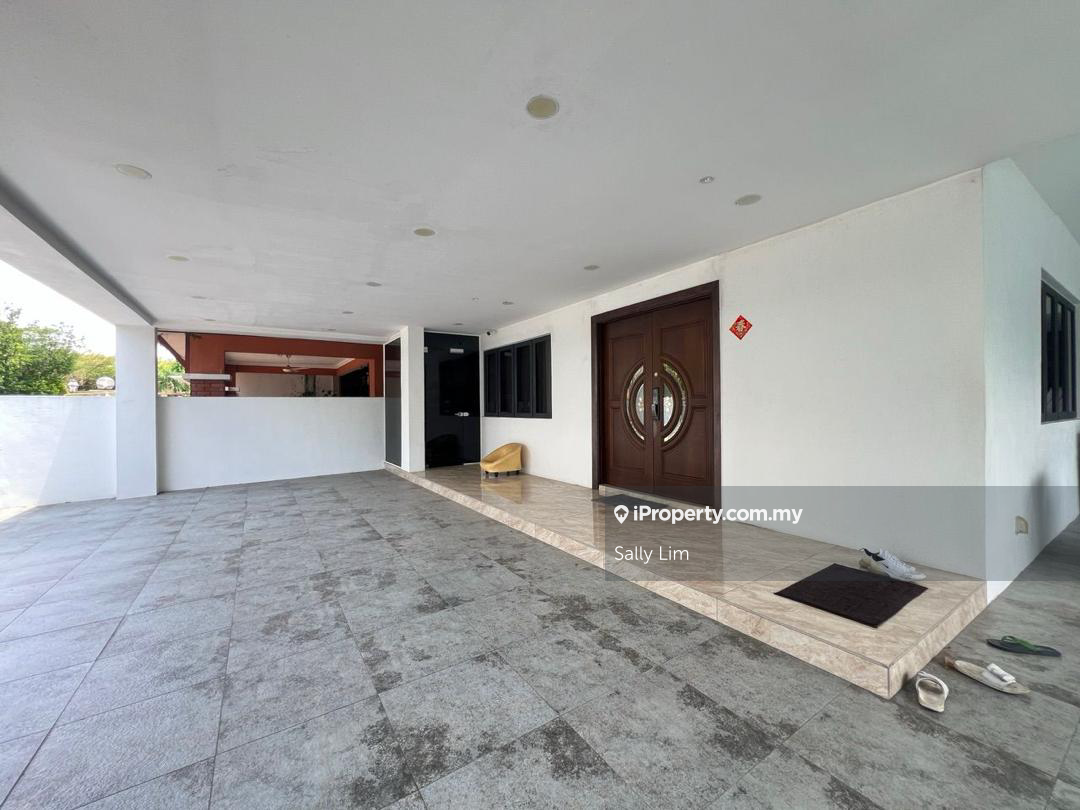 Bandar Kinrara Corner