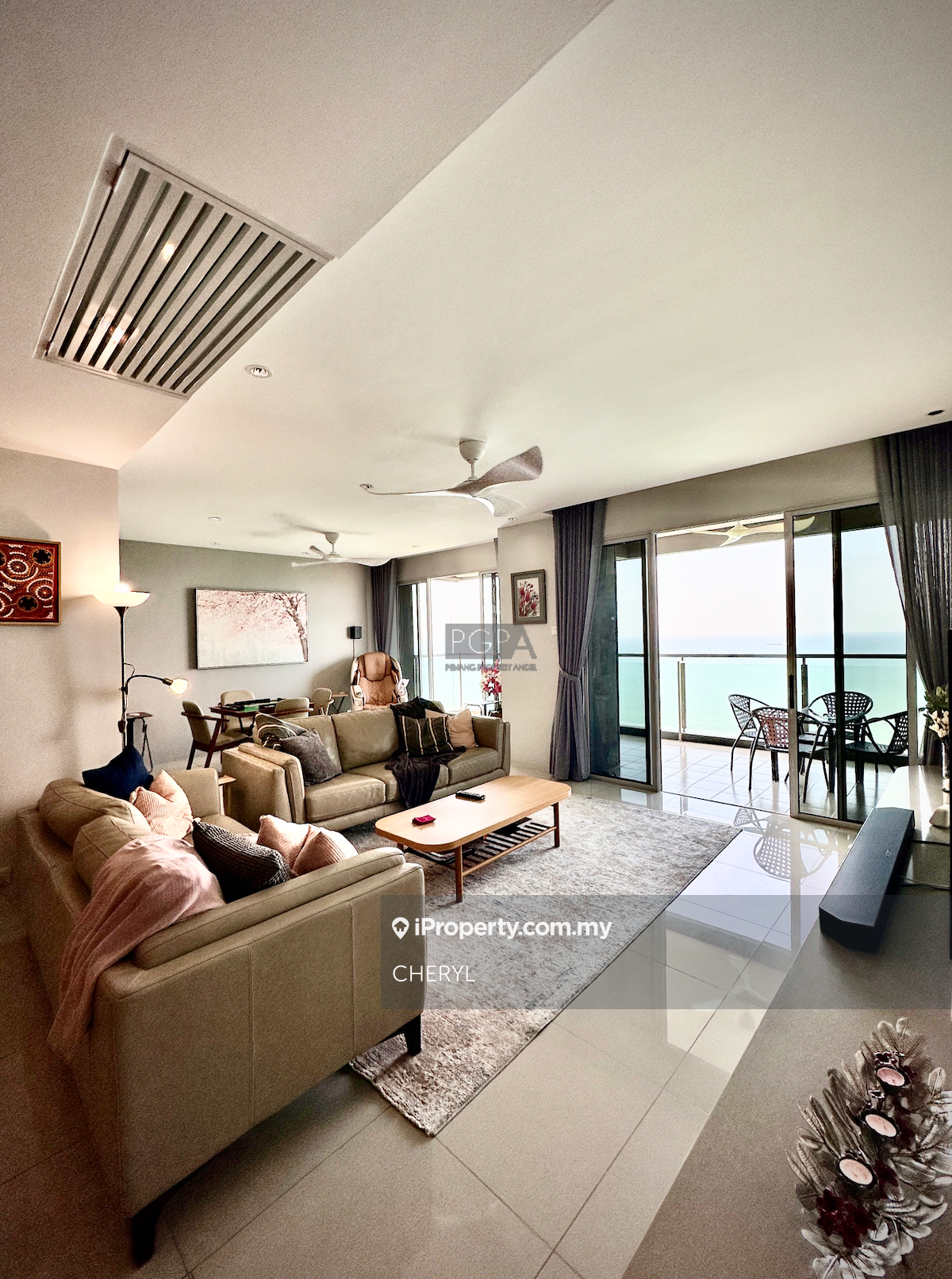 10 Island Resort Condominium in Batu Ferringhi