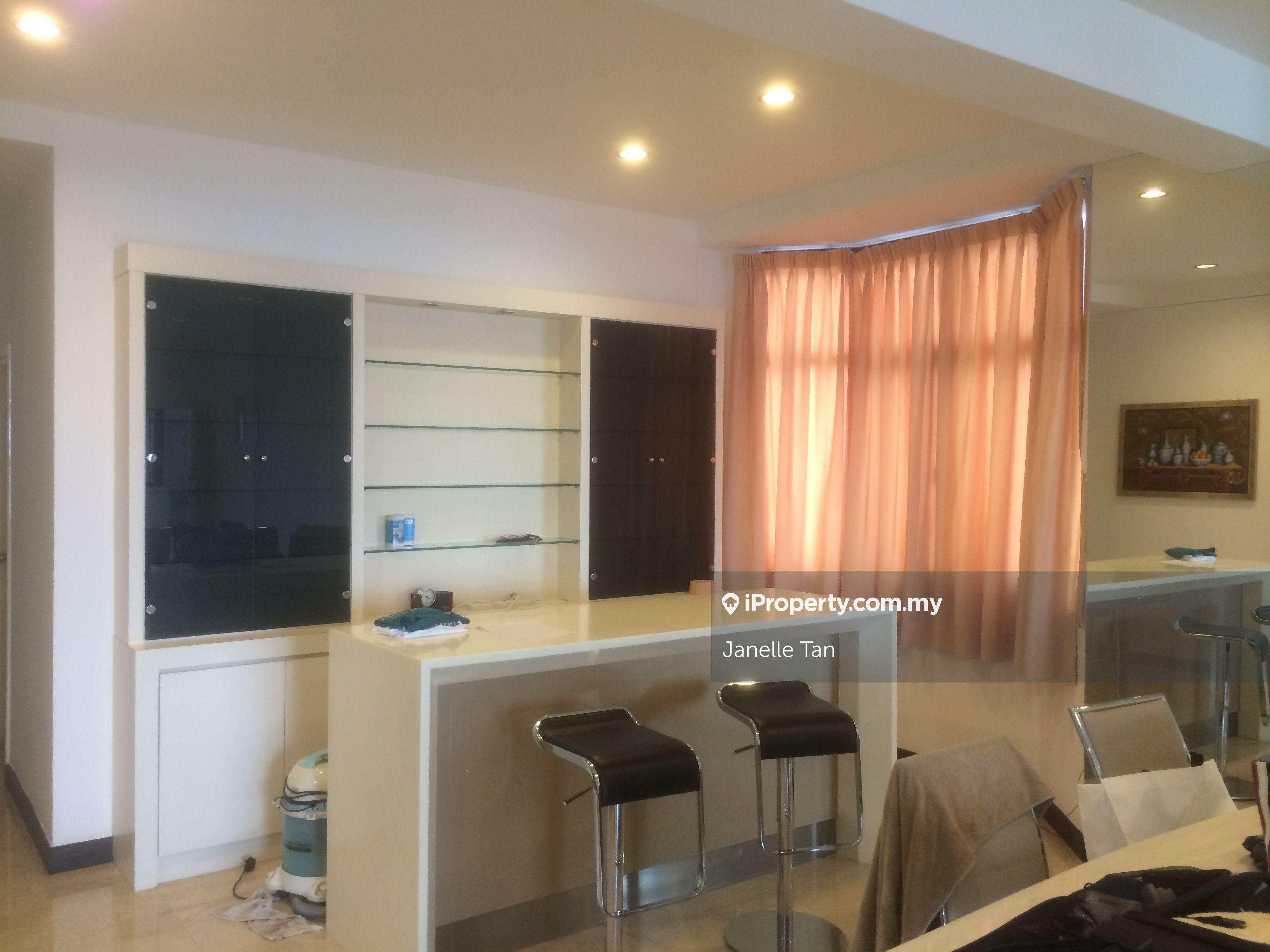 Firesale Condominium with Great Vista