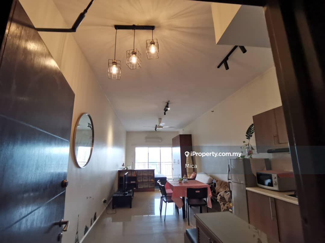 High floor Airbnb studio unit, Hartamas shopping at door step