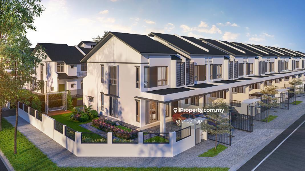 Ready complete move in unit and freehold clearing stock