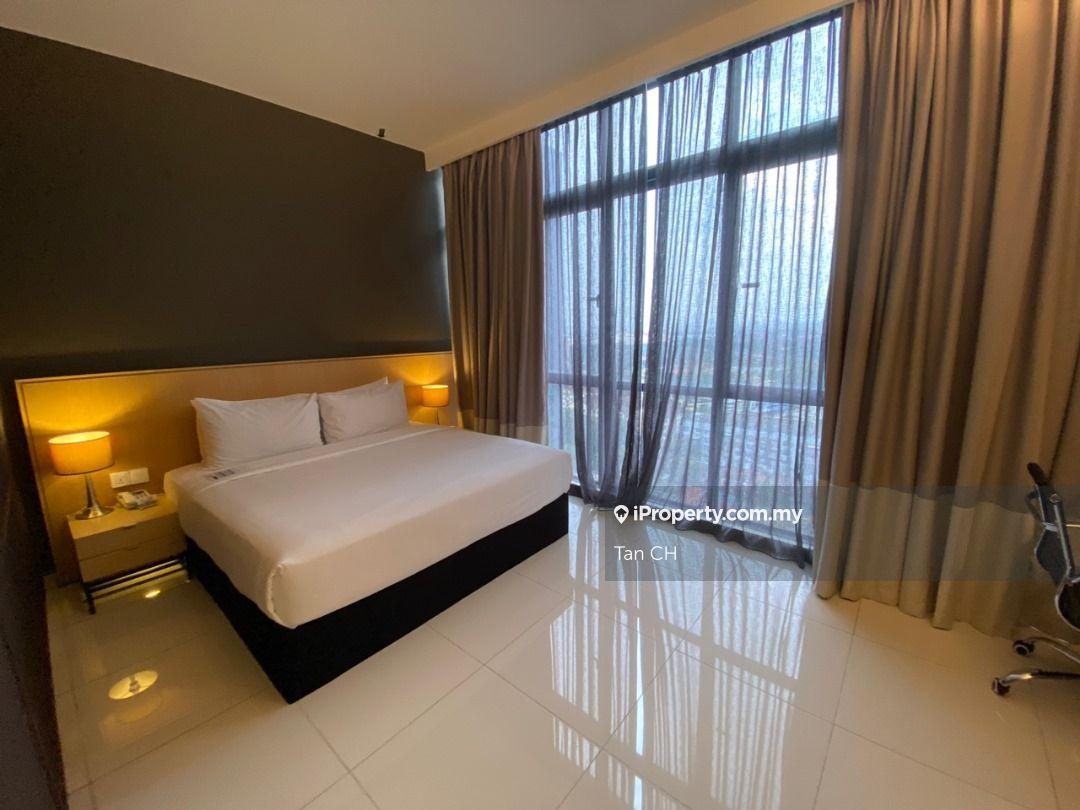 Below market price Studio for sale @The Pines Melaka town city area !