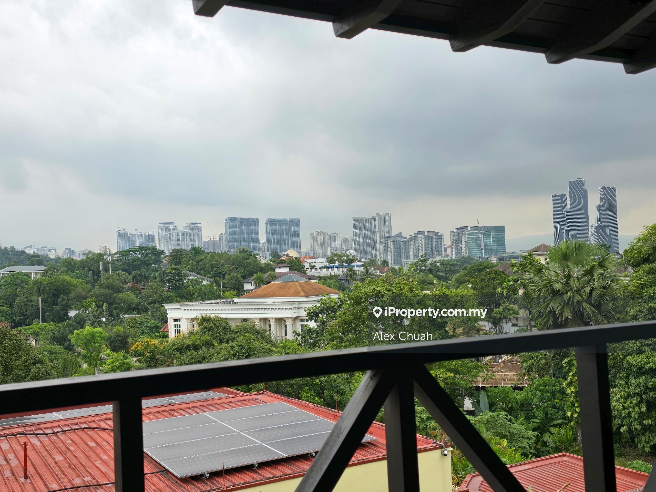 Exclusive Guarded Residence with Private Driveway & Infinity Pool