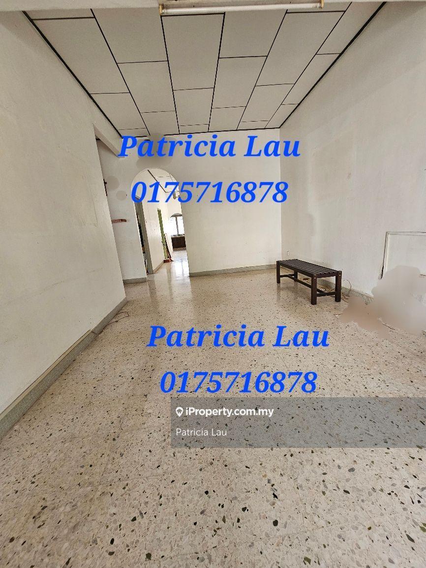 Single storey semi detached intermediate house at Taman Lumba Kuda