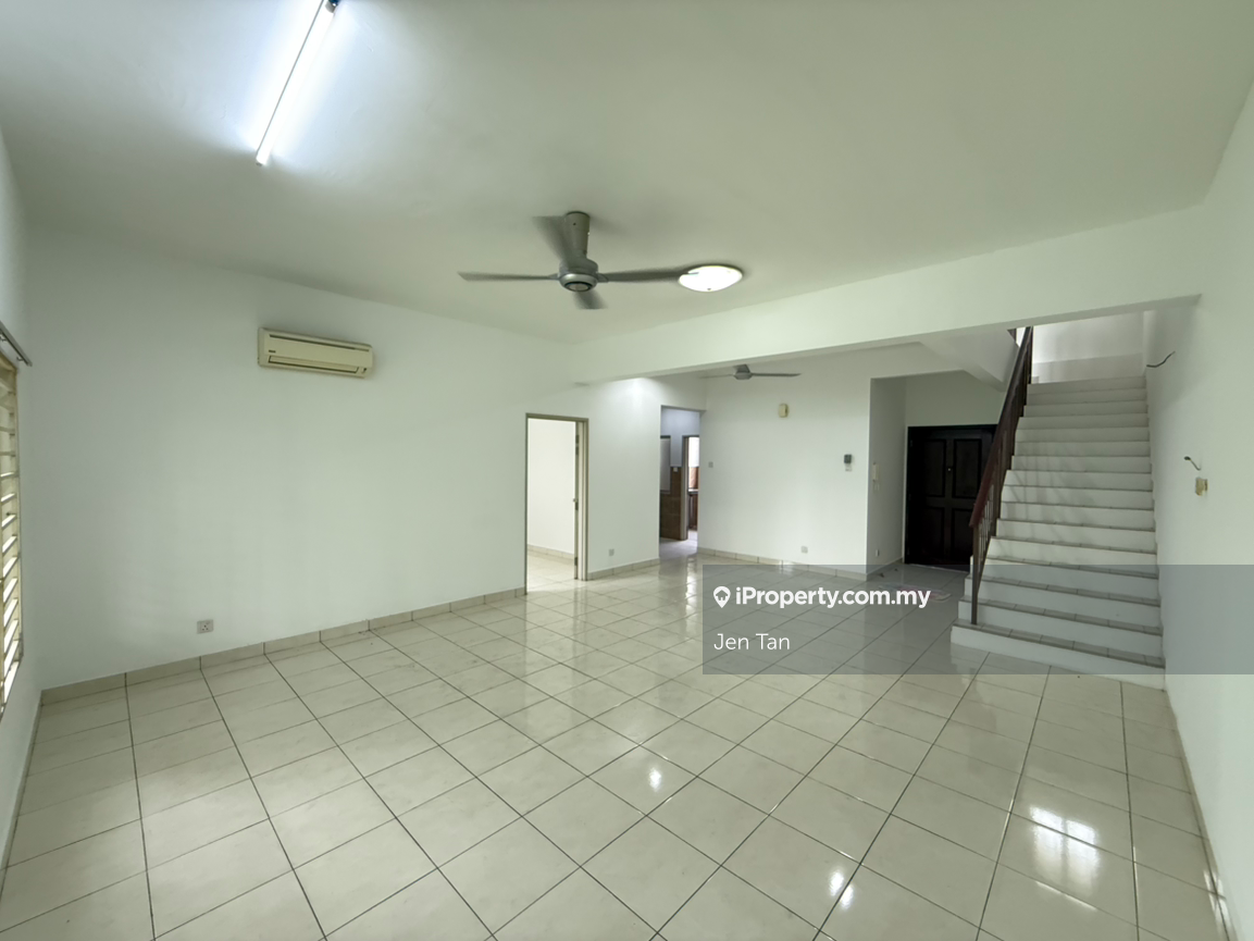 Duplex Townhouse for Sale @ Lagoon Villas Kota Kemuning