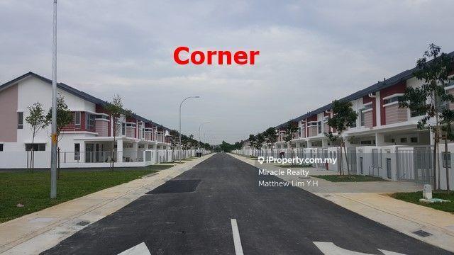 Terrace house for Sale