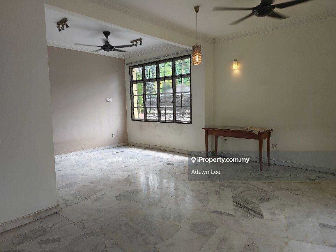 Double Storey House for Rent Ara Damansara Pju 