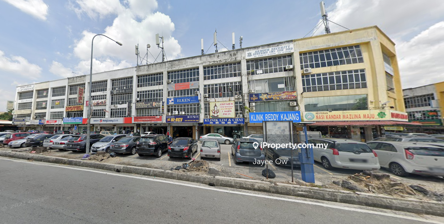 Facing Main Road 3.5 Sty Shop, Taman Sri Saga, Sungai Chua For Sale