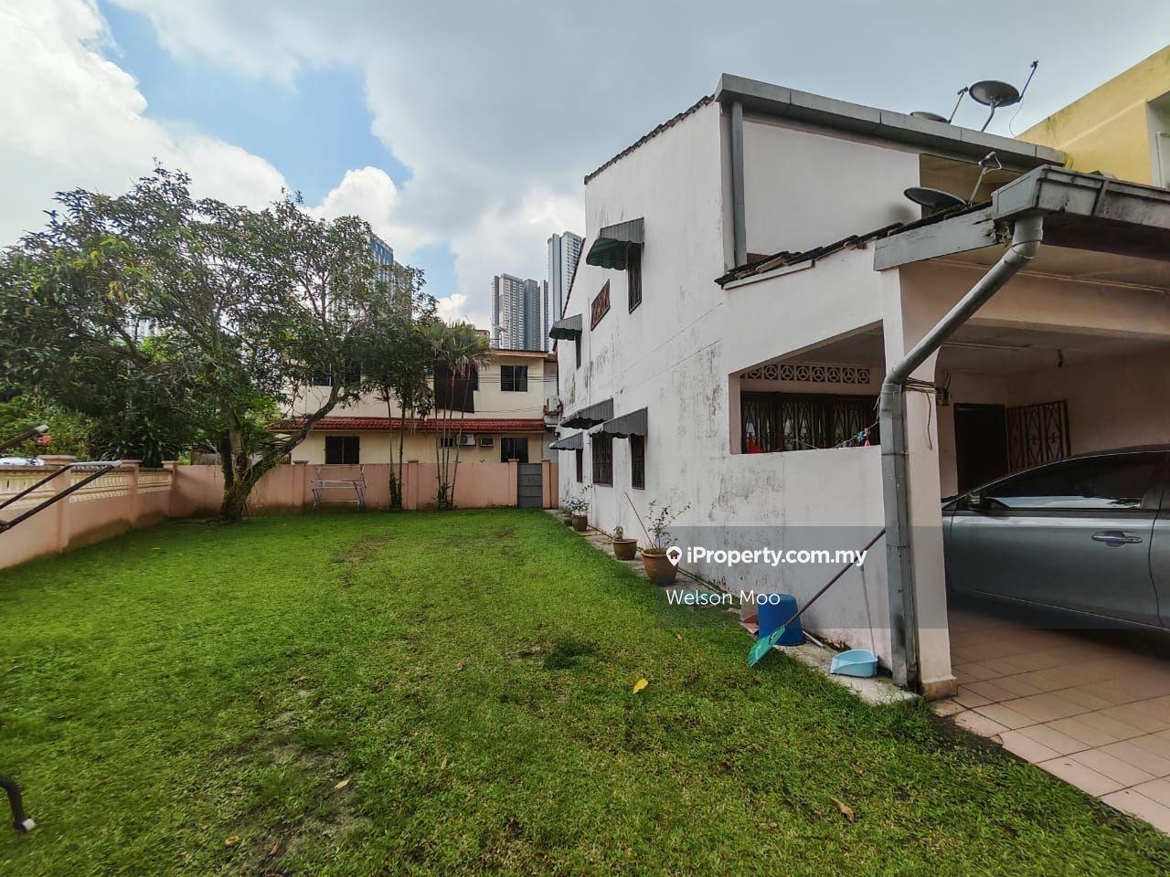 2 Storey Terrace @ Corner lot @ Freehold @ Basic