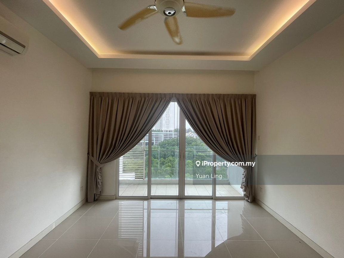 Partially Furnished Le Yuan Residence for Rent