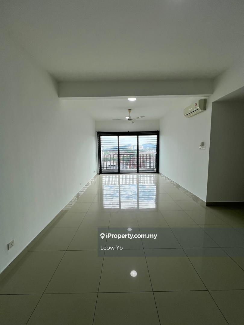 Corner Low Mid floor Pool view with balcony