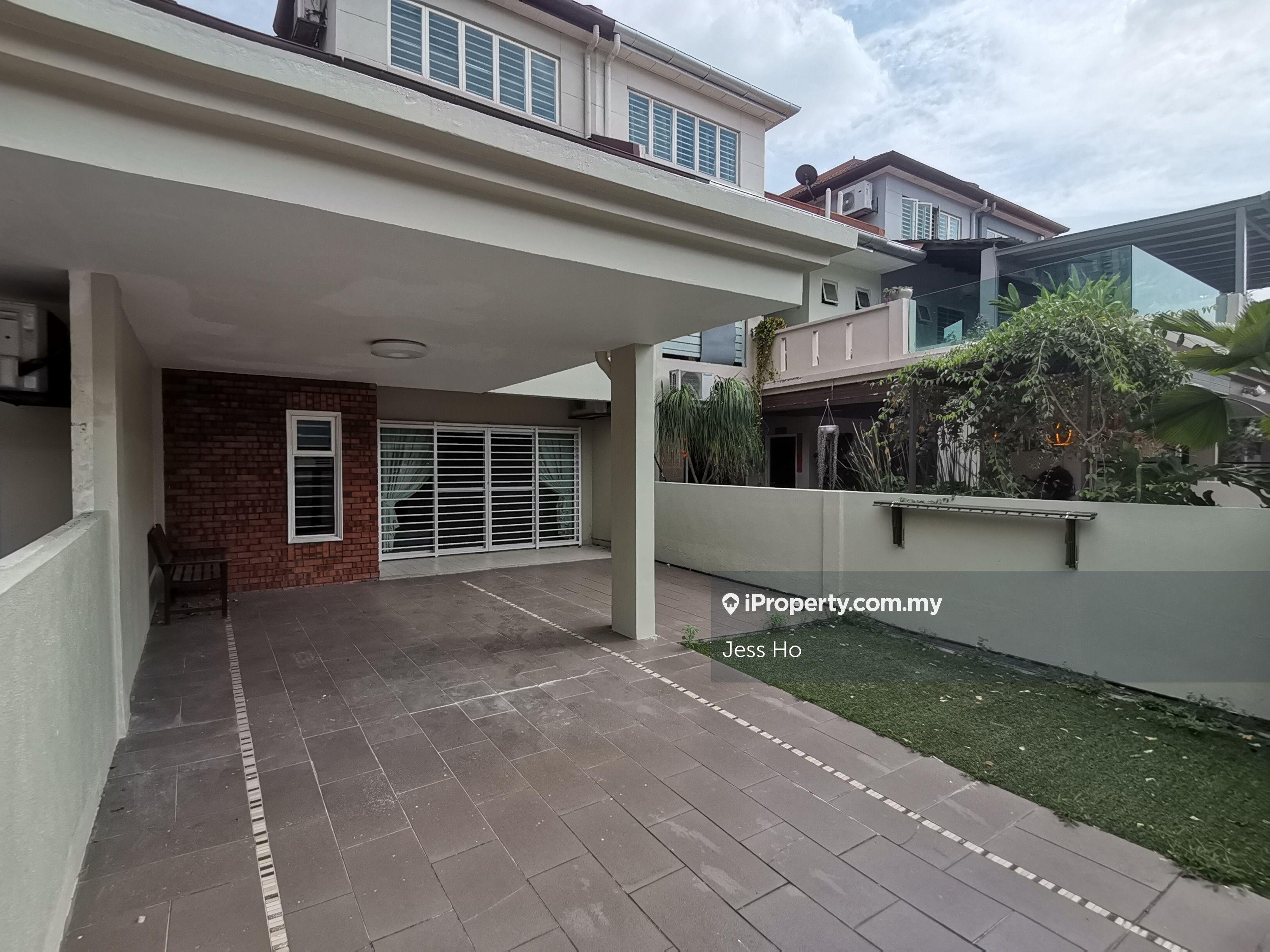 3 Sty House Bukit Jalil, Gated & Guarded, 6 Rooms 6 Baths