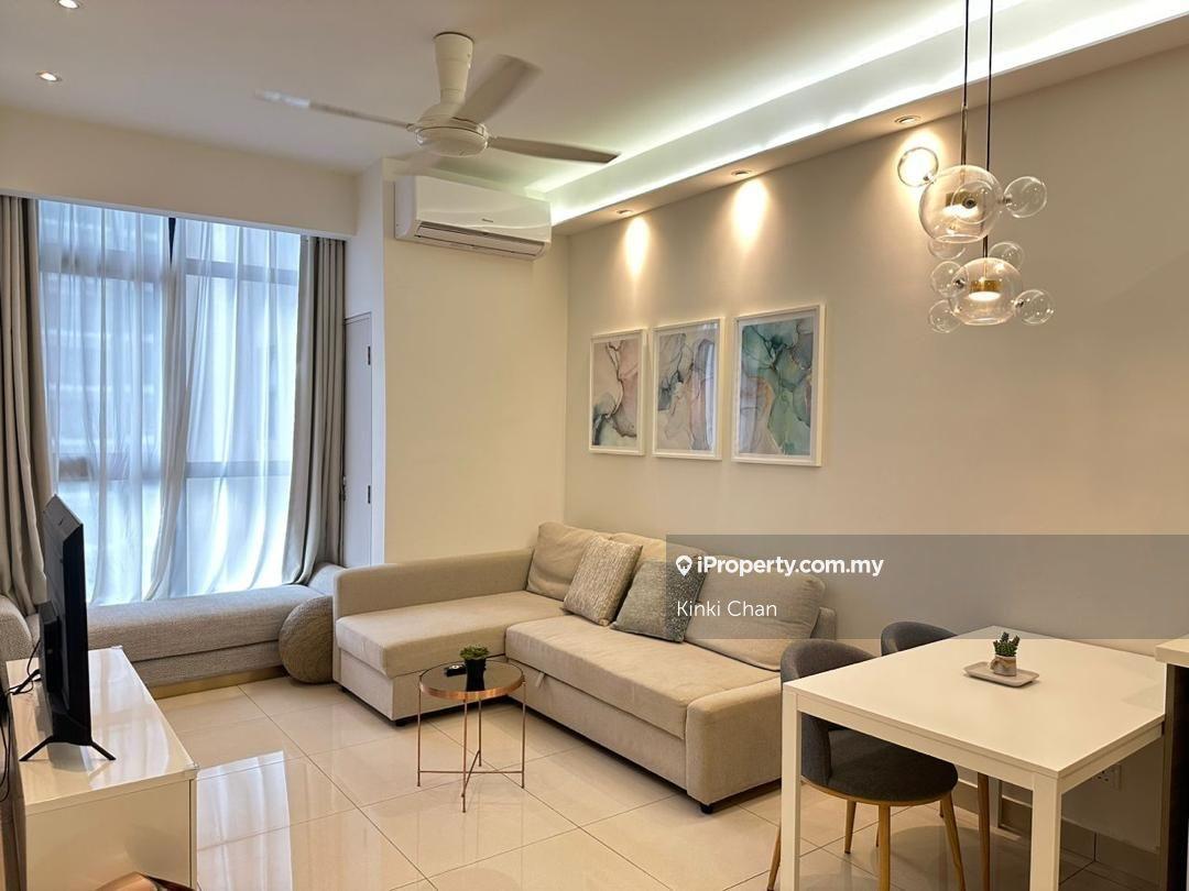 5 Star Facilities, furnished unit, with strata title