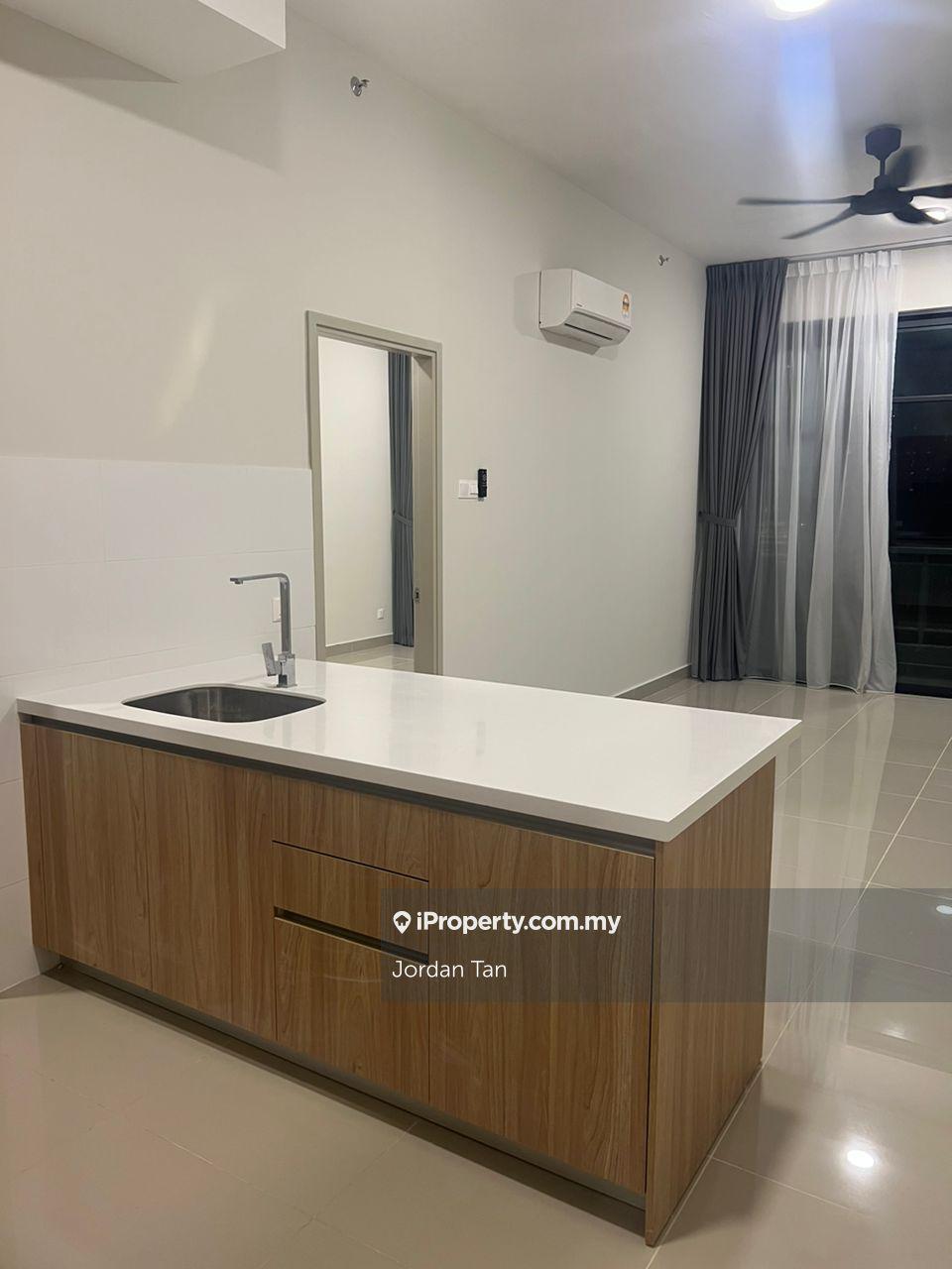 2bedrooms facing East