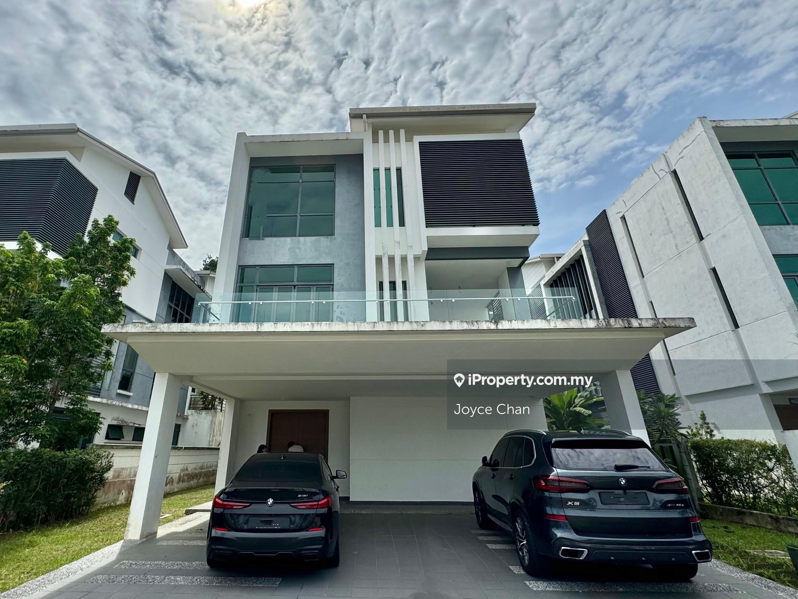 Sejati Residence Cyberjaya For Sale 3 Storey Bungalow w Lift Freehold