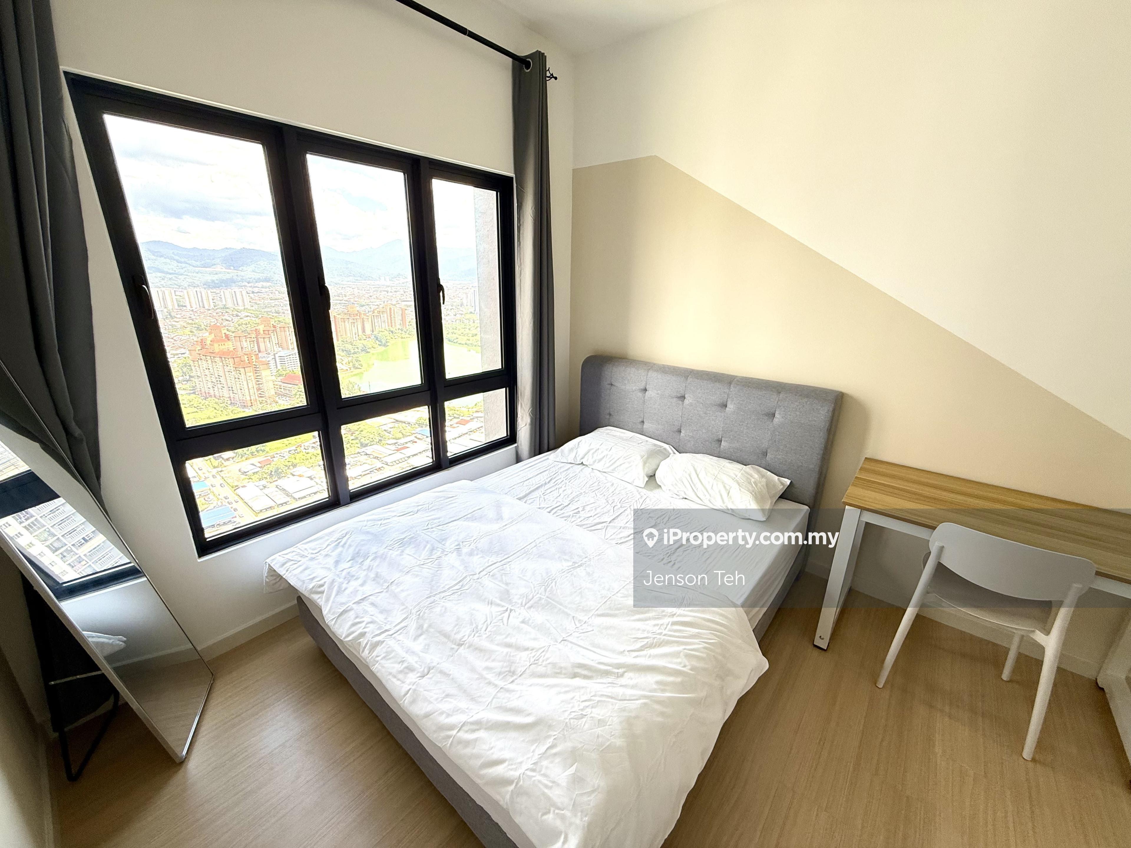 1 Month Deposit ! Master Bedroom w/ Private Bathroom, 1st Aug Move In!