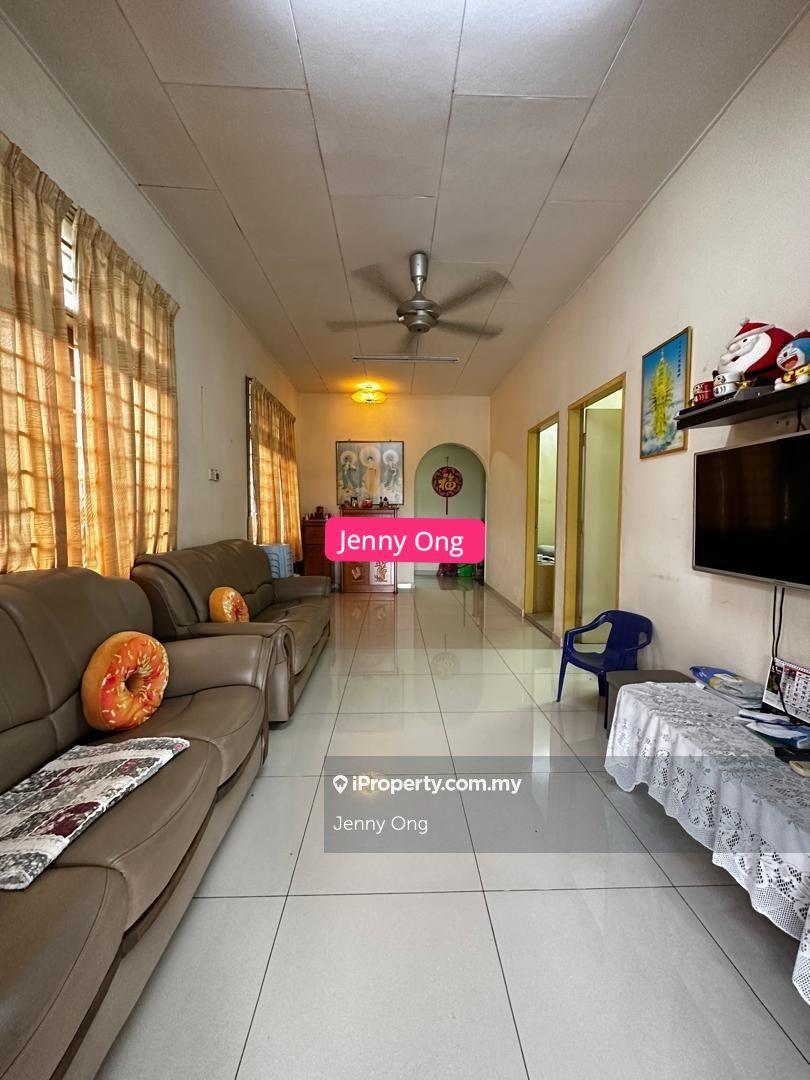 Inter Corner Single Sty At Tmn Seri Serdang, Kepala Batas For Sale