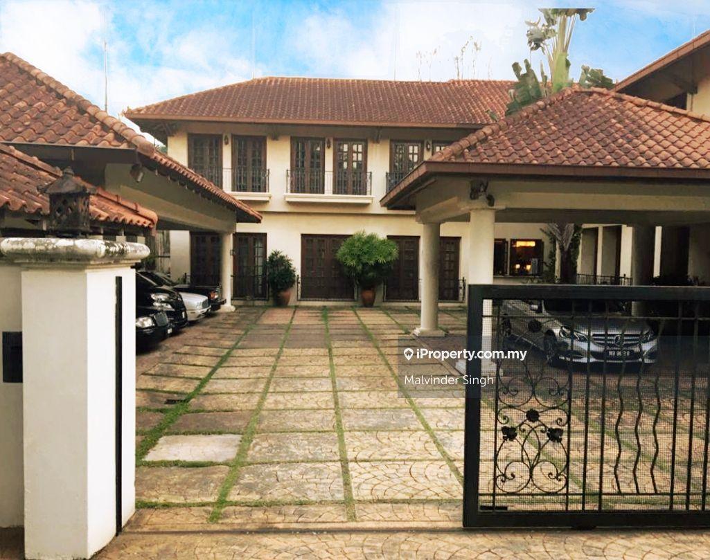 Beautiful tropical style bungalow