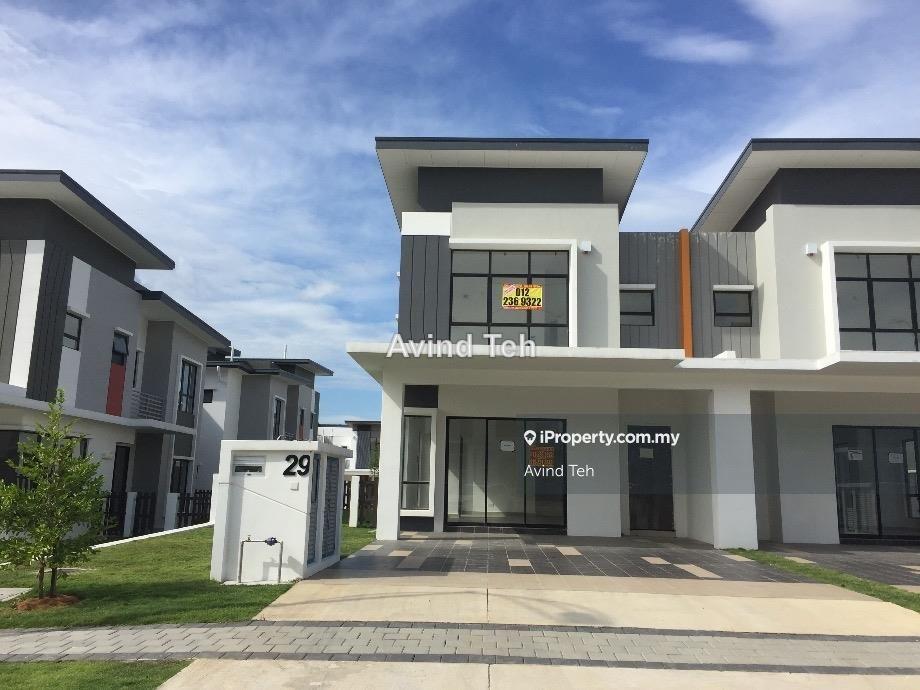 Semi-D house for Sale
