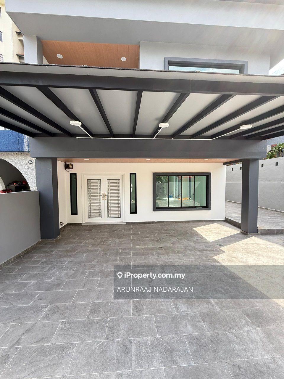 Double storey for sale @ kampung bahru