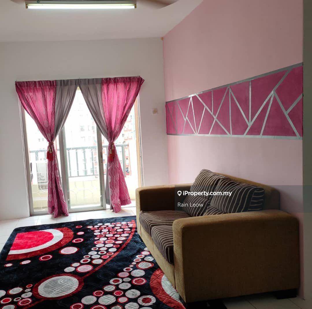 Vista Pinggiran Apartment At Equine Park, Seri Kembangan For Rent!