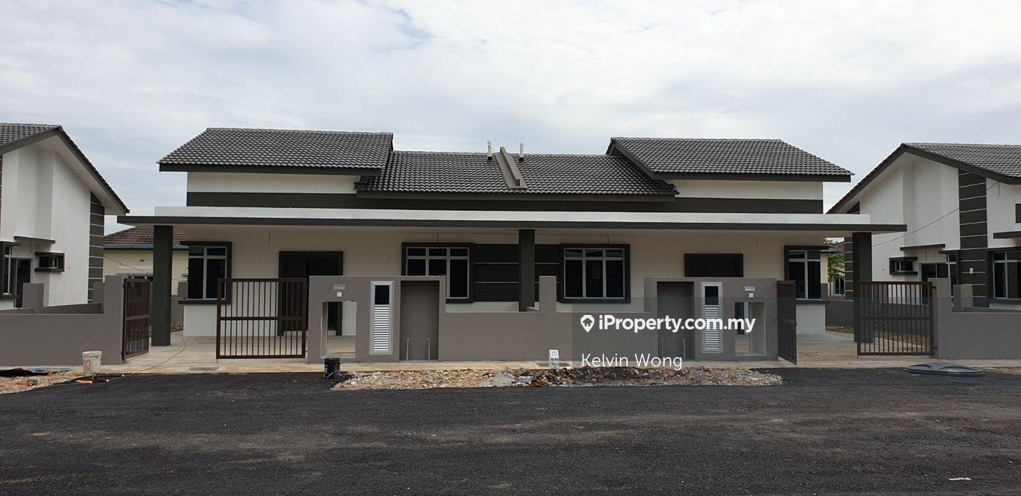 Newly completed semi-D at jalan pipit, under developer packages