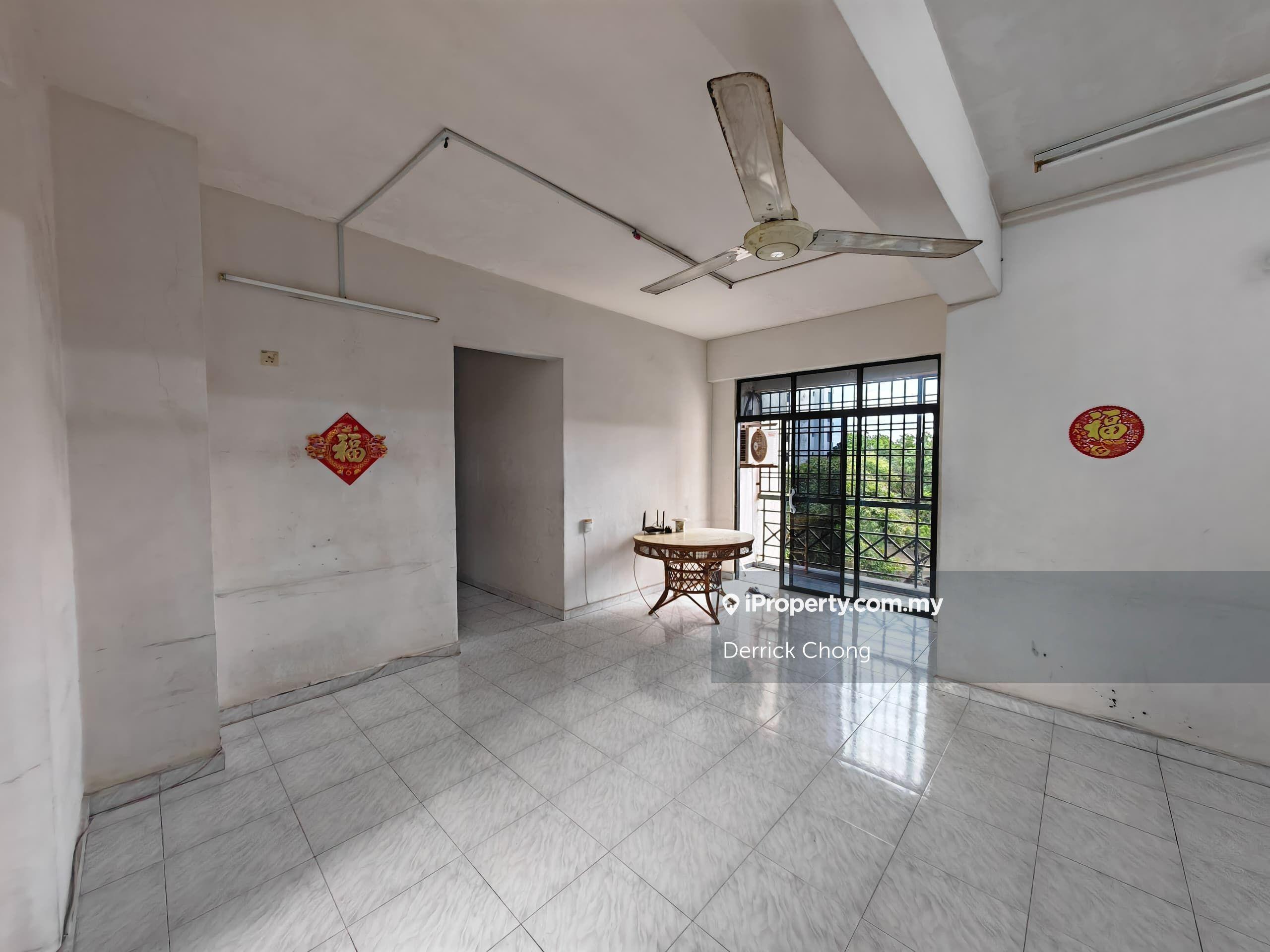 Mewah View Apartment @ Taman Bukit Mewah , Tampoi , Skudai For Sale