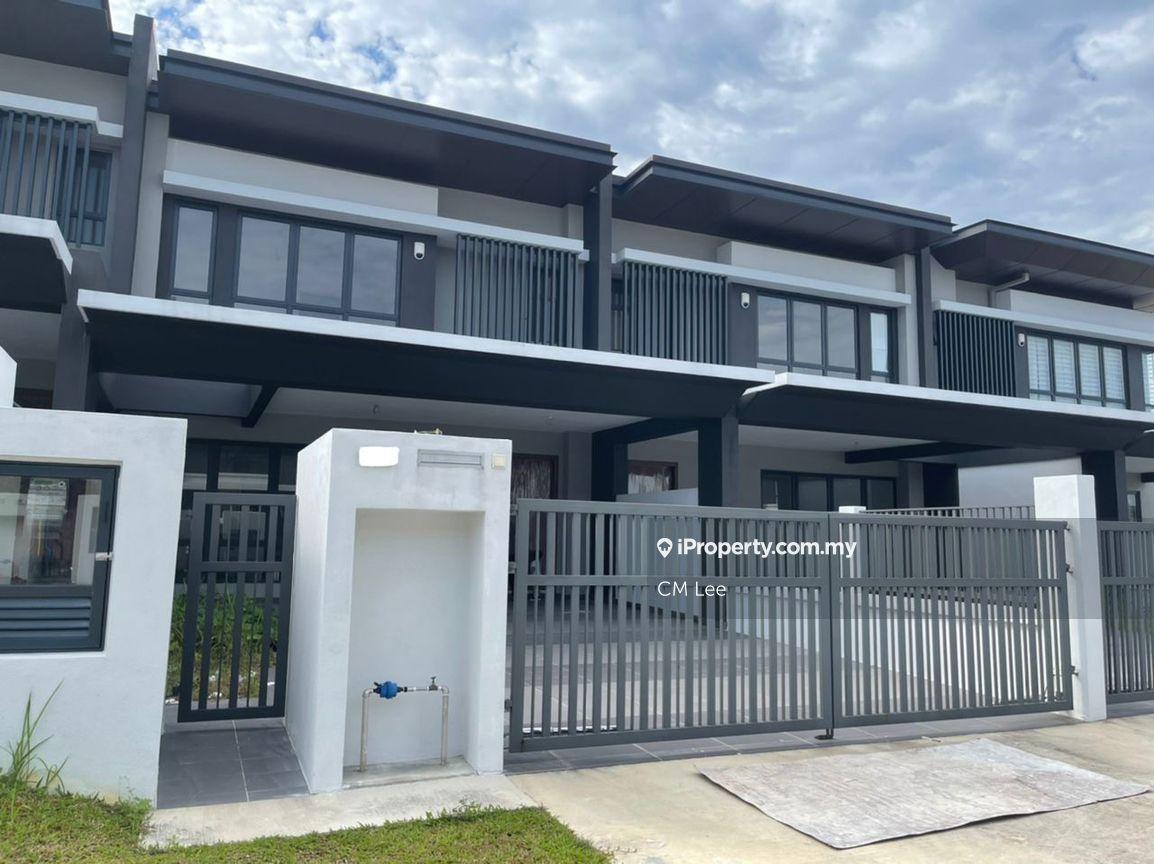 Terrace house for Sale