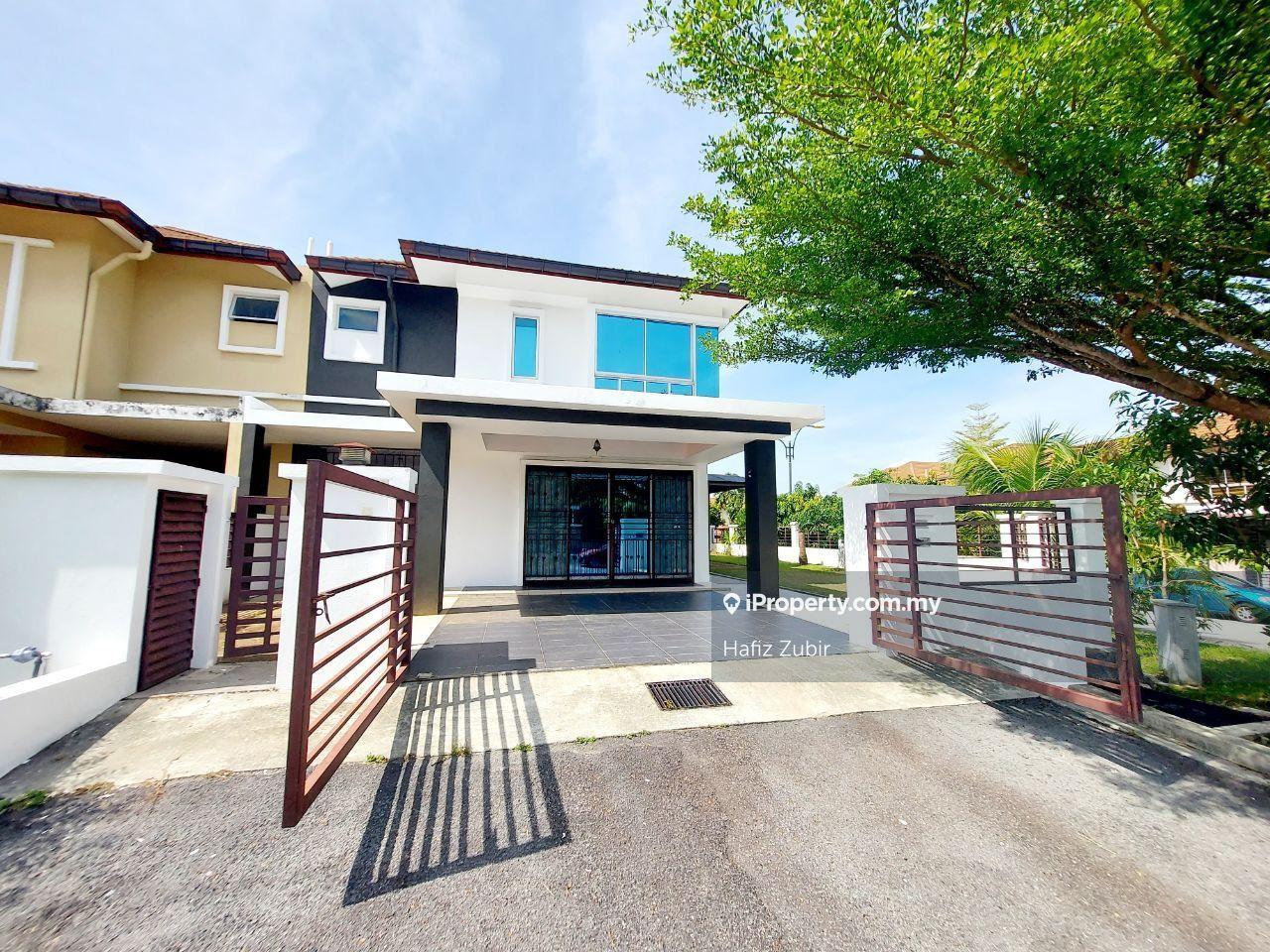 Corner Lot 2 Storey Semi D Anjung Suasana, Bandar Seri Putra, Bangi