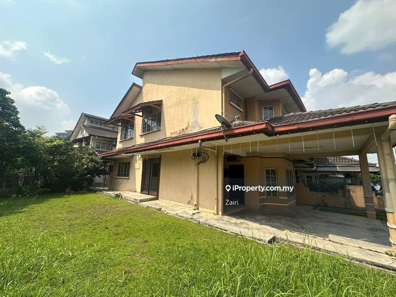 Newly refurbished, Extra land, Peaceful neigborhood