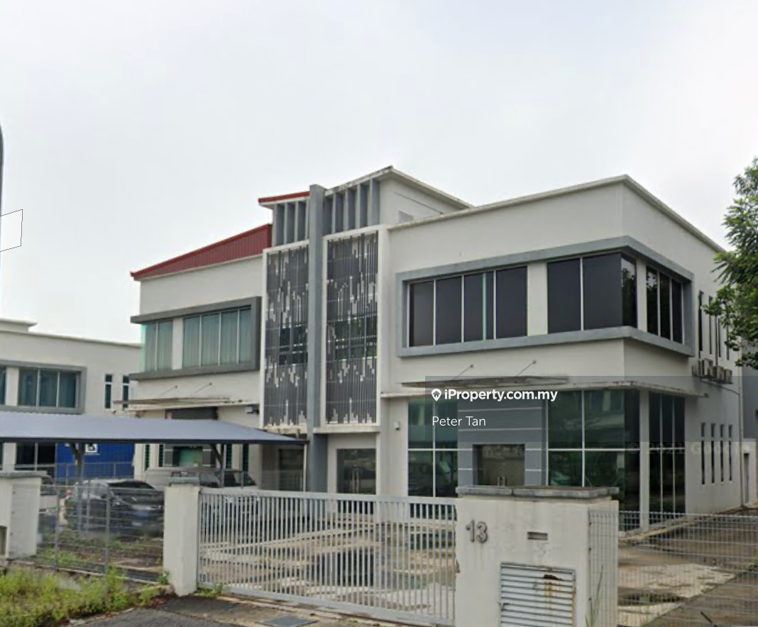 Rawang town factory , 24 hour security , prime location , freehold 