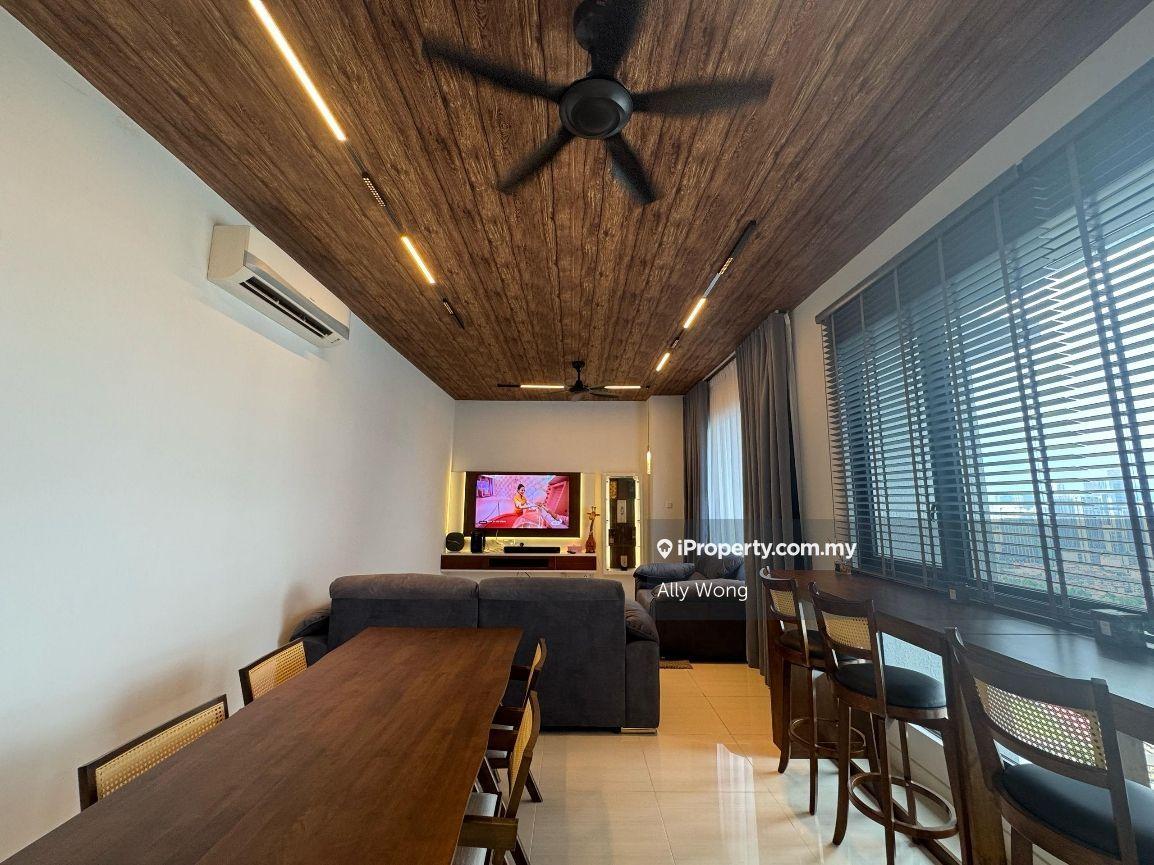 Fully renovated and Furnished with High Quality Furniture