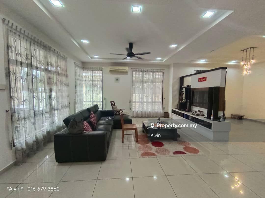 Freehold 2 Storey Semi D Fully Furnish