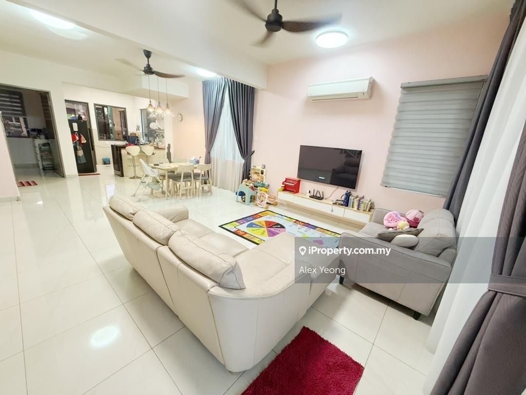 2 Storey Terrace Endlot Fully Renovated Diamond City Semenyih