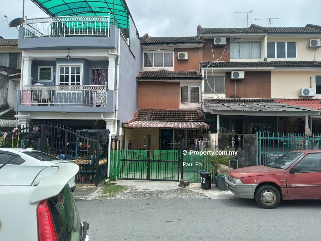 Good condition and easy access to transport nearby morning market