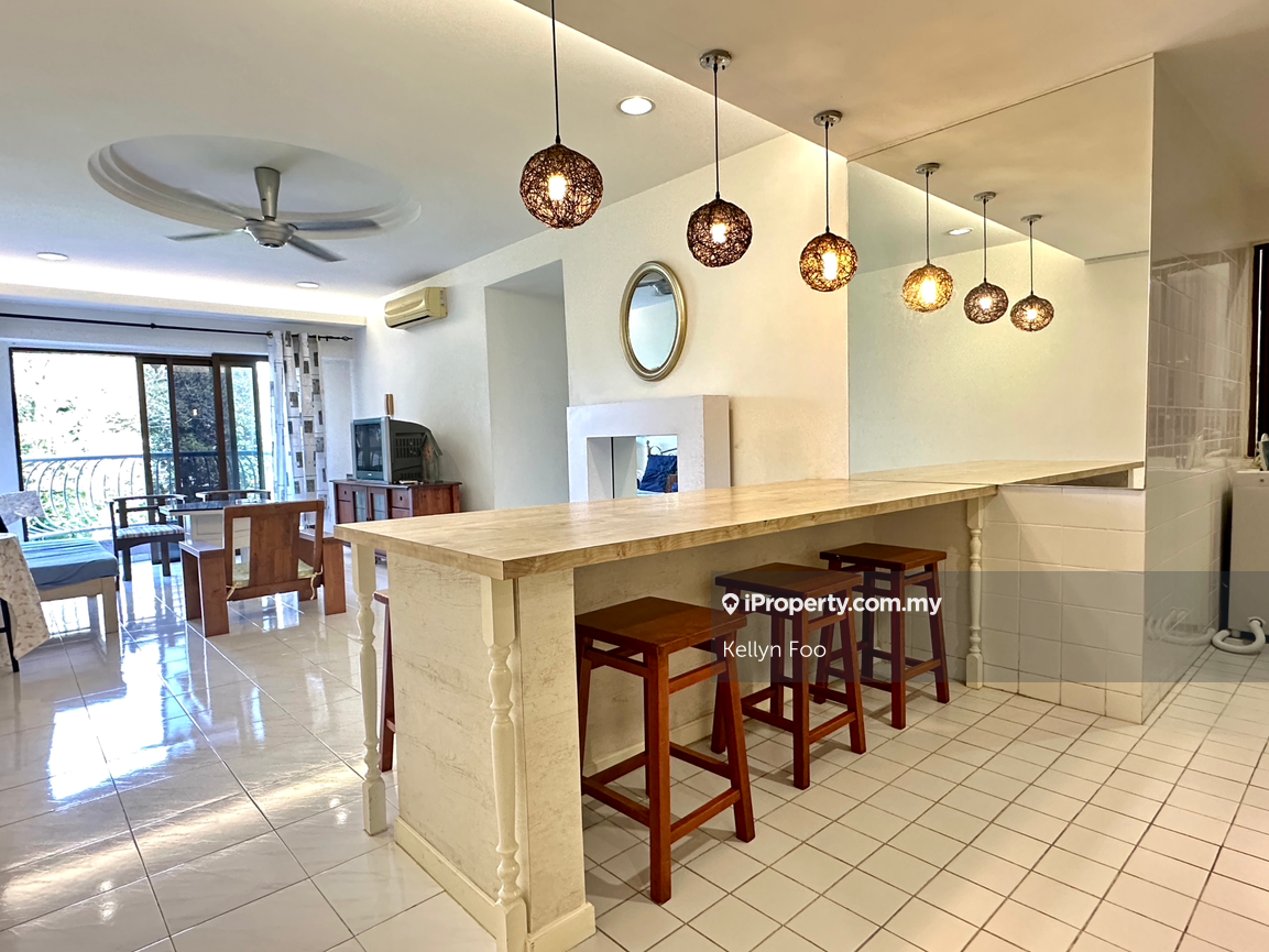 Fully renovated and good condition, nearby klebang coconut milkshake