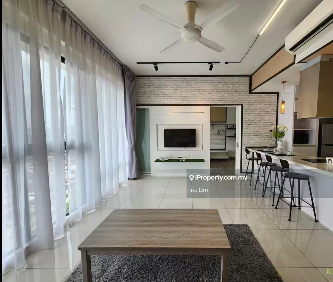 Beautiful fully furnished unit