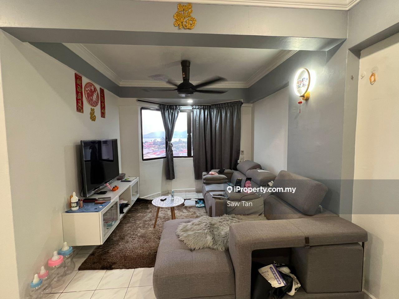 Jade Tower Apartment
