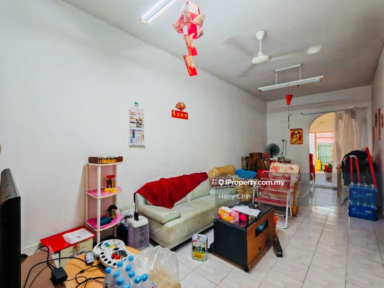 Fully furnish unit