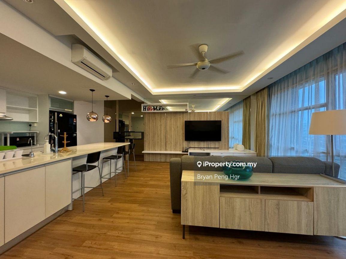 Low Density Condo & KL City Center Access 