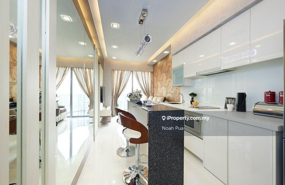 Fully Furnished, Walk to Pav 2, Next to Park, Next to LRT