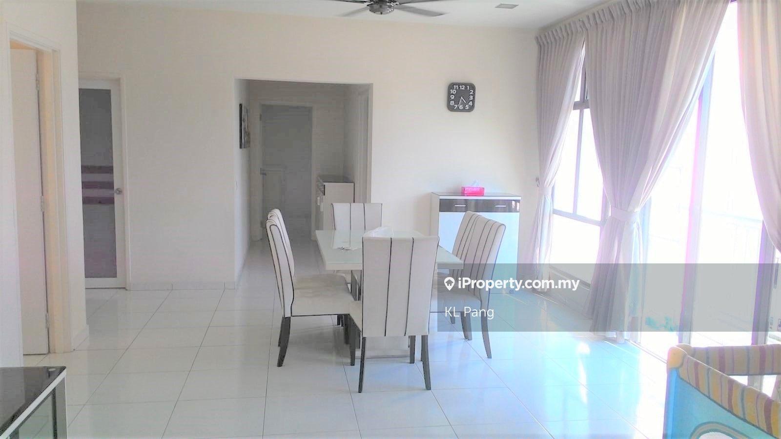 The sky executive 3bedroom unit