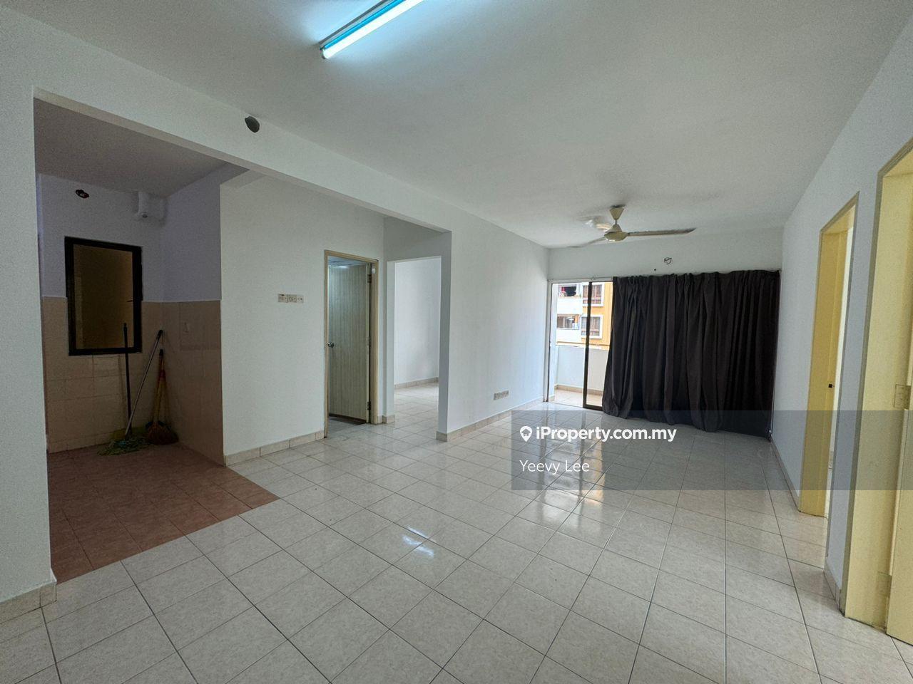 Move In Condition Walking Distance to Surian MRT