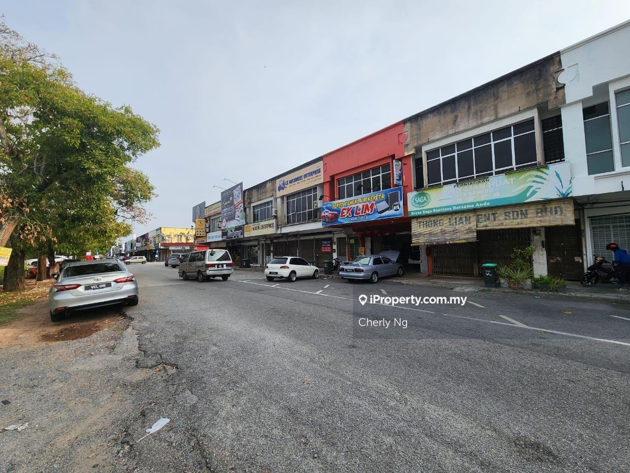 Tandop 2 Storey Shoplot For Sale